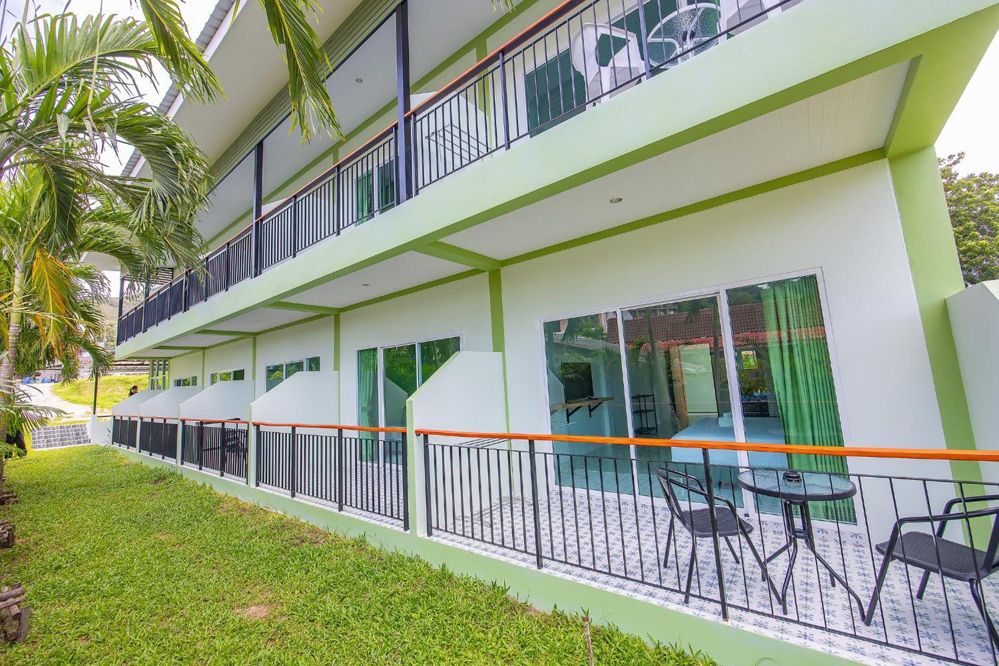 Karon Hotel At 22 Kültér fotó
