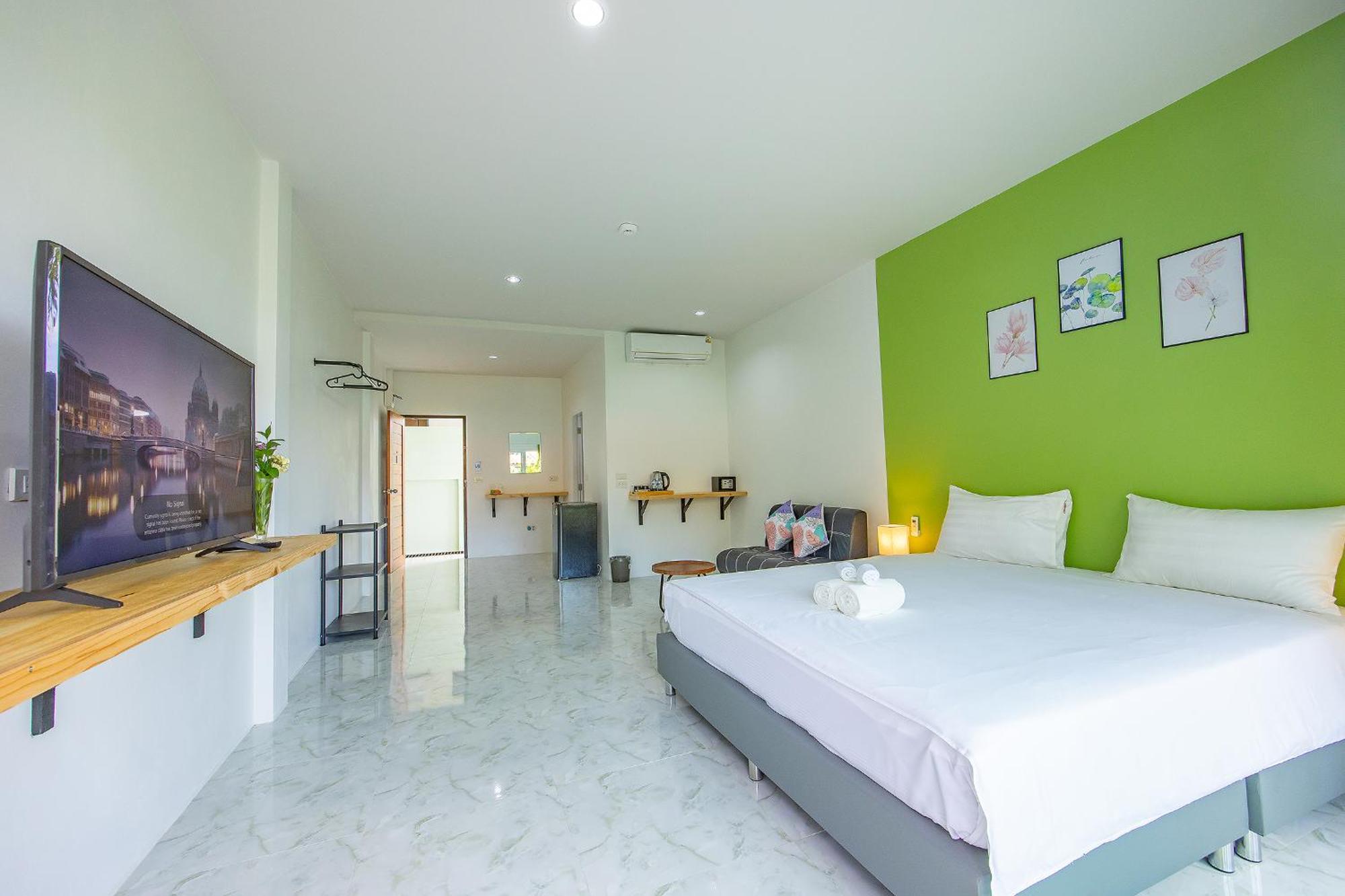 Karon Hotel At 22 Kültér fotó